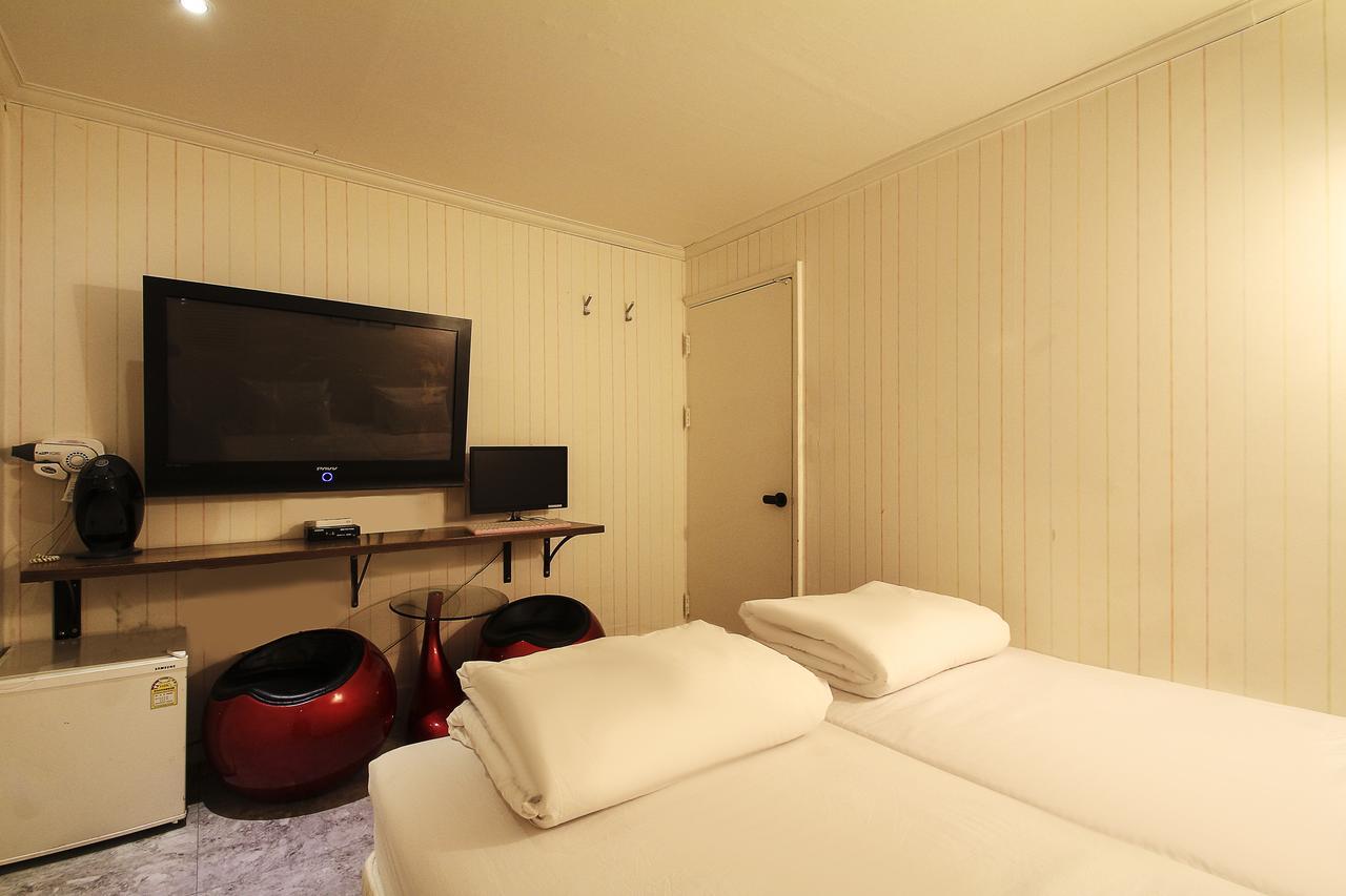 Hotel Goguma Shinchon Σεούλ Εξωτερικό φωτογραφία