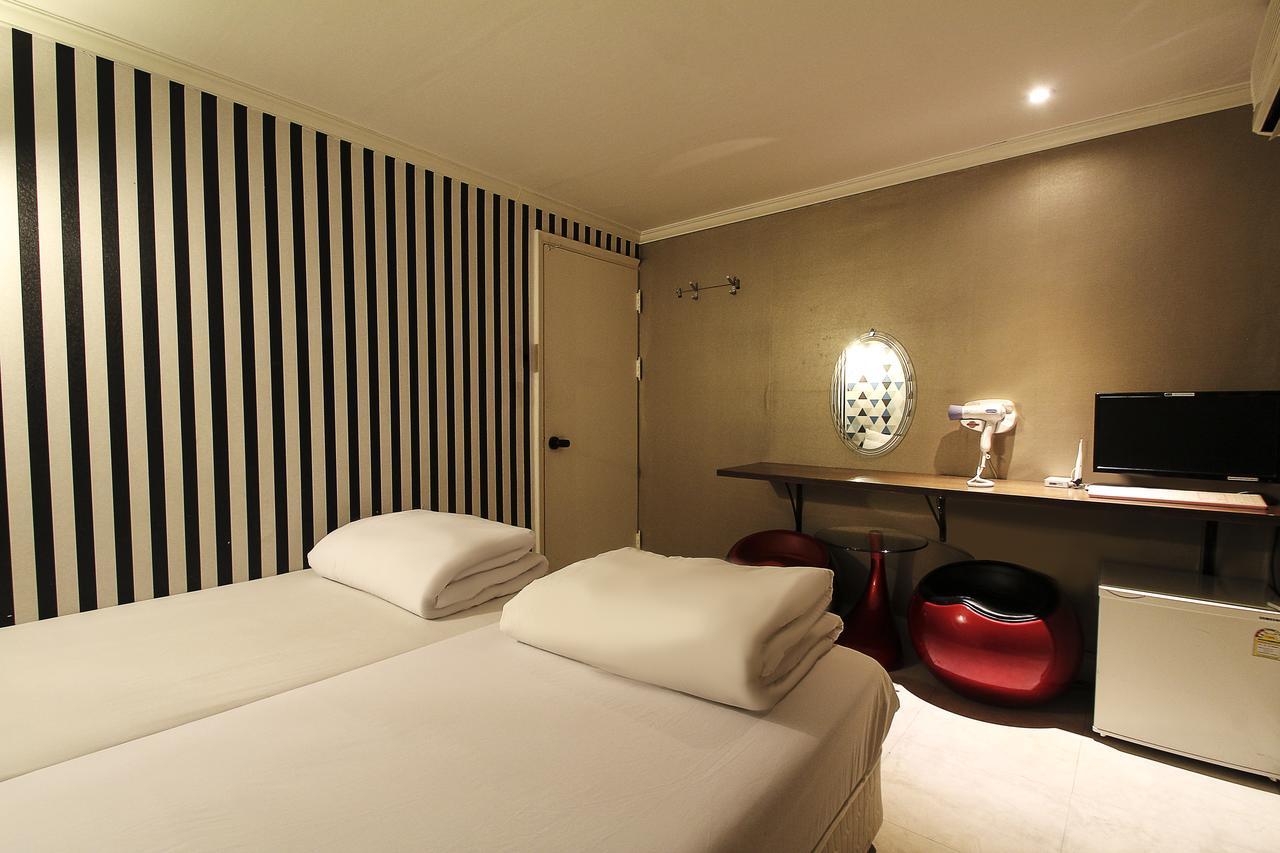 Hotel Goguma Shinchon Σεούλ Εξωτερικό φωτογραφία