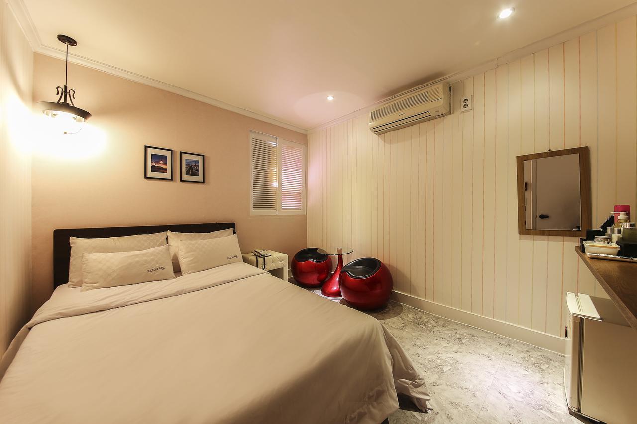 Hotel Goguma Shinchon Σεούλ Εξωτερικό φωτογραφία