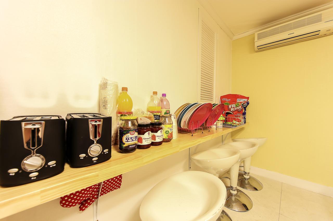 Hotel Goguma Shinchon Σεούλ Εξωτερικό φωτογραφία