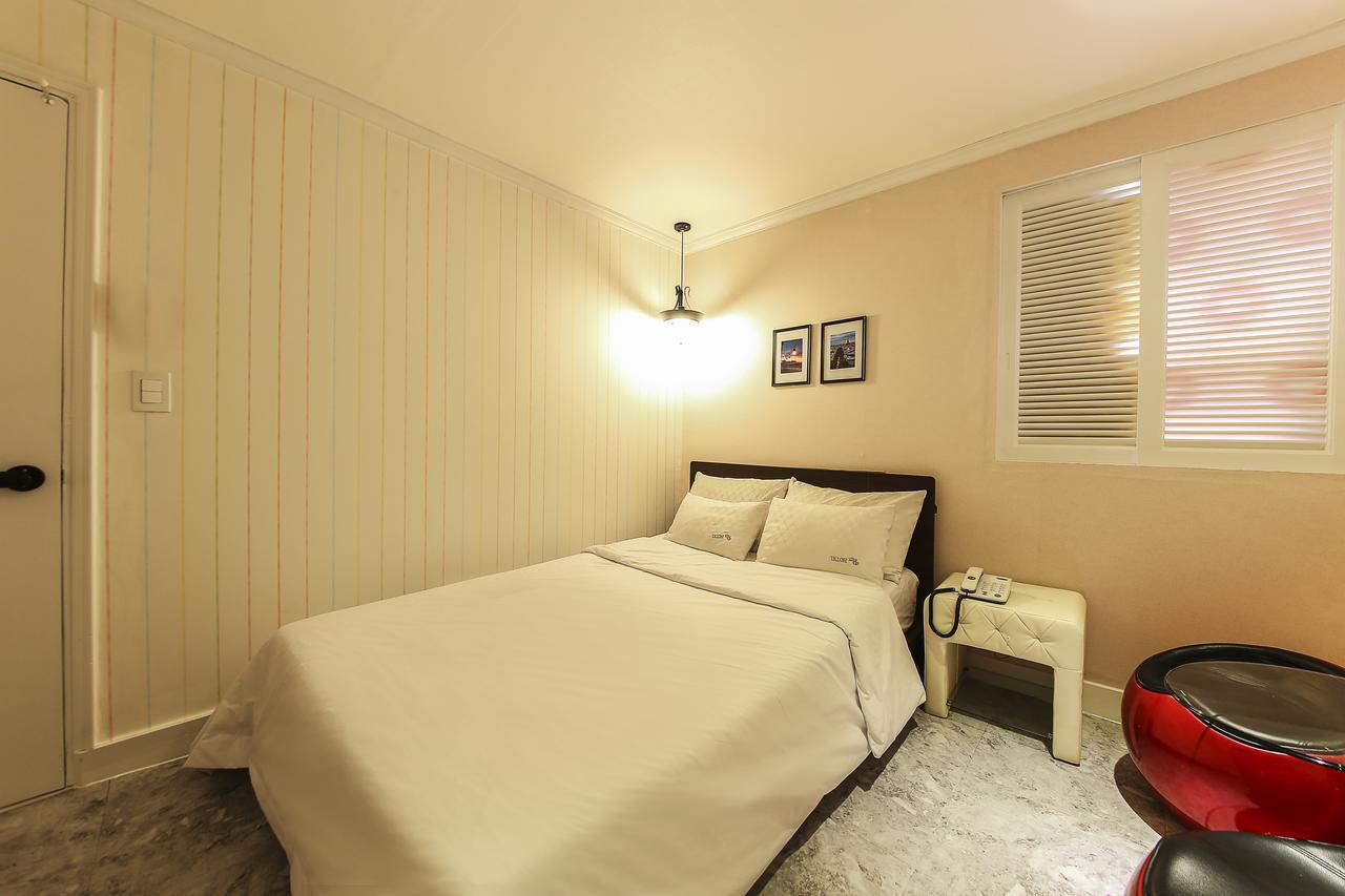 Hotel Goguma Shinchon Σεούλ Εξωτερικό φωτογραφία