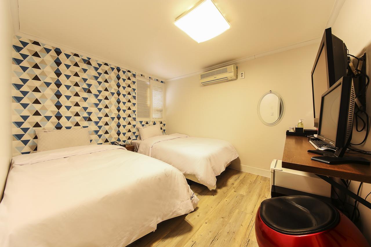 Hotel Goguma Shinchon Σεούλ Εξωτερικό φωτογραφία