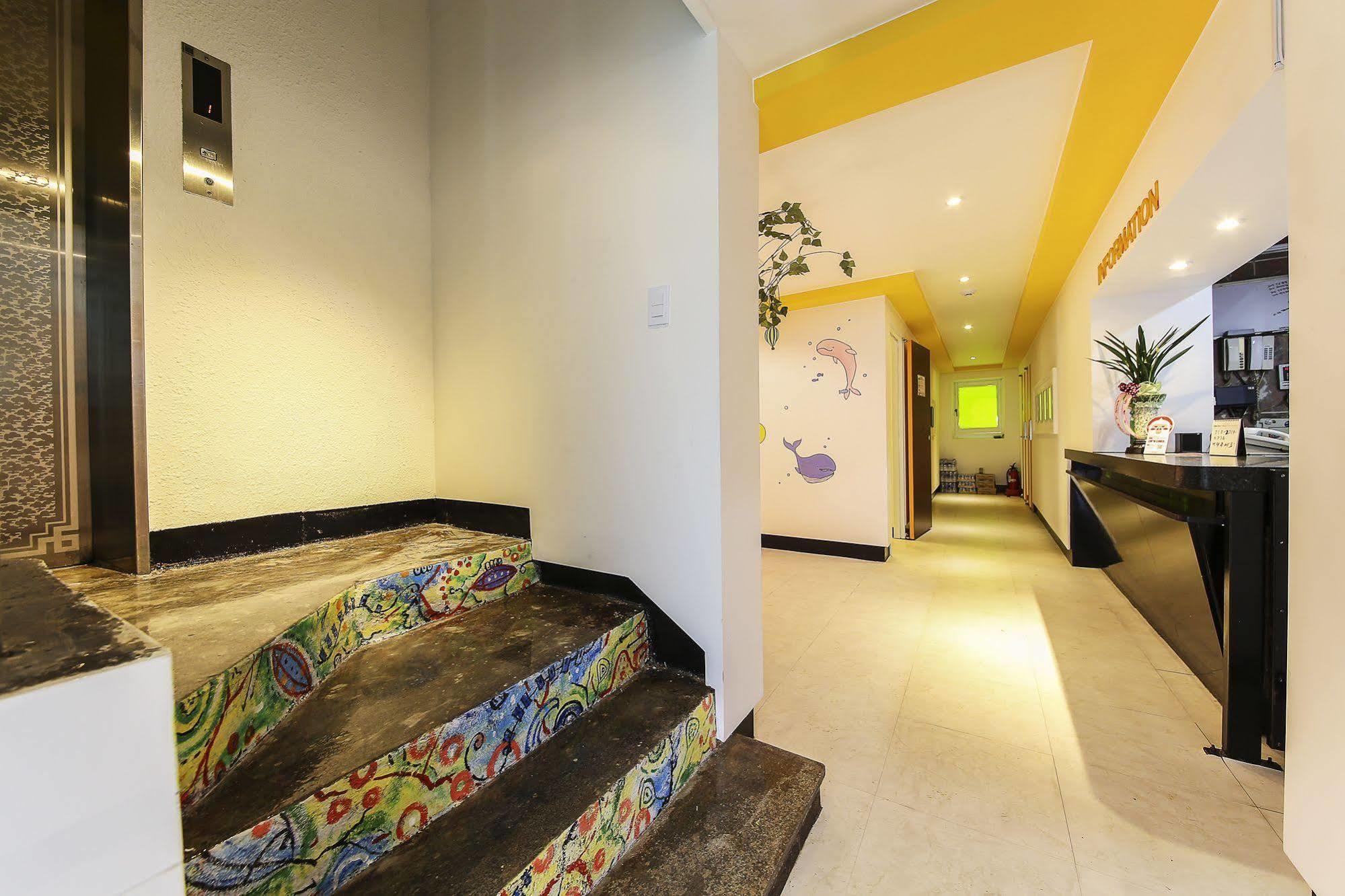 Hotel Goguma Shinchon Σεούλ Εξωτερικό φωτογραφία