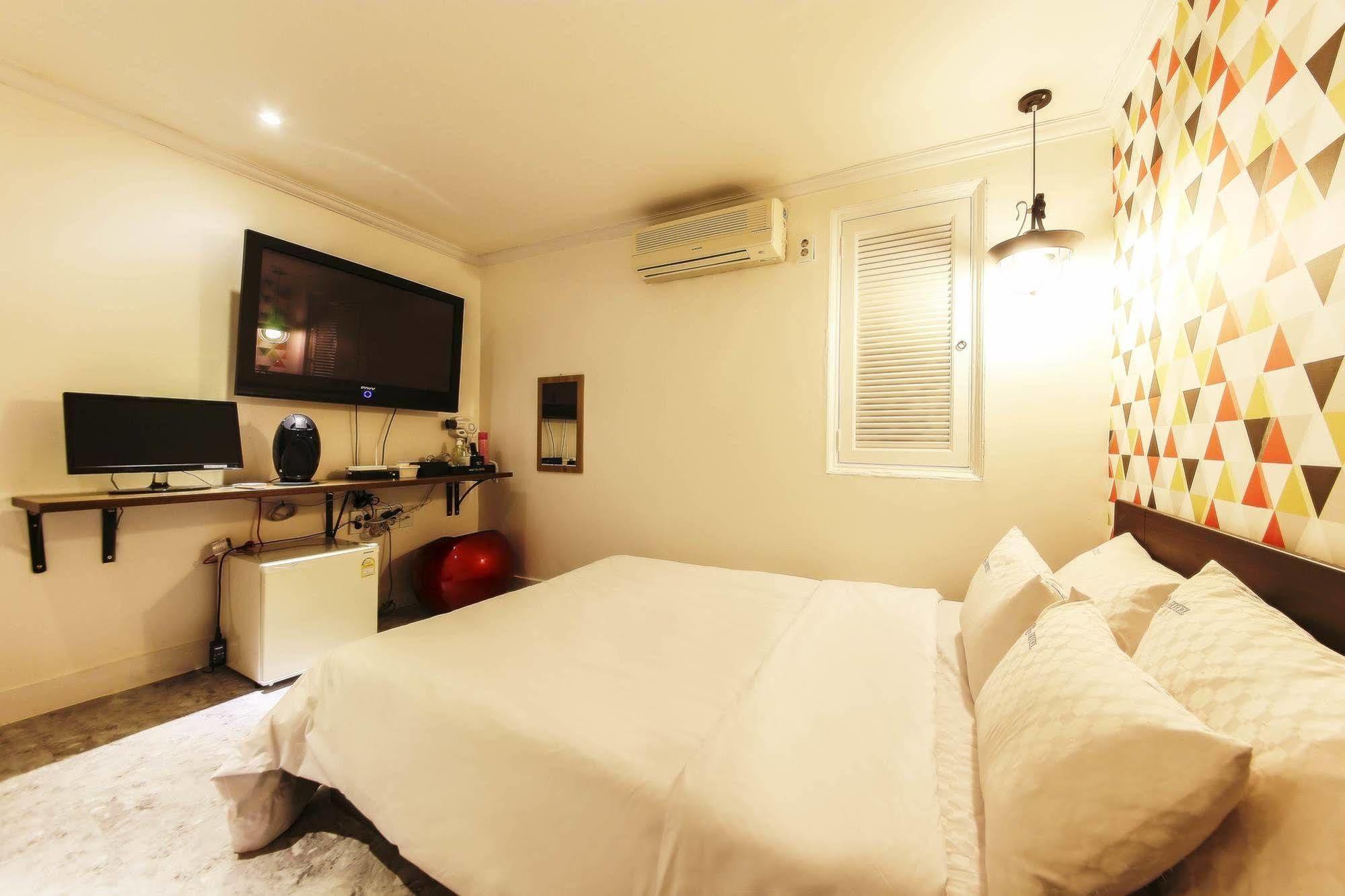 Hotel Goguma Shinchon Σεούλ Εξωτερικό φωτογραφία