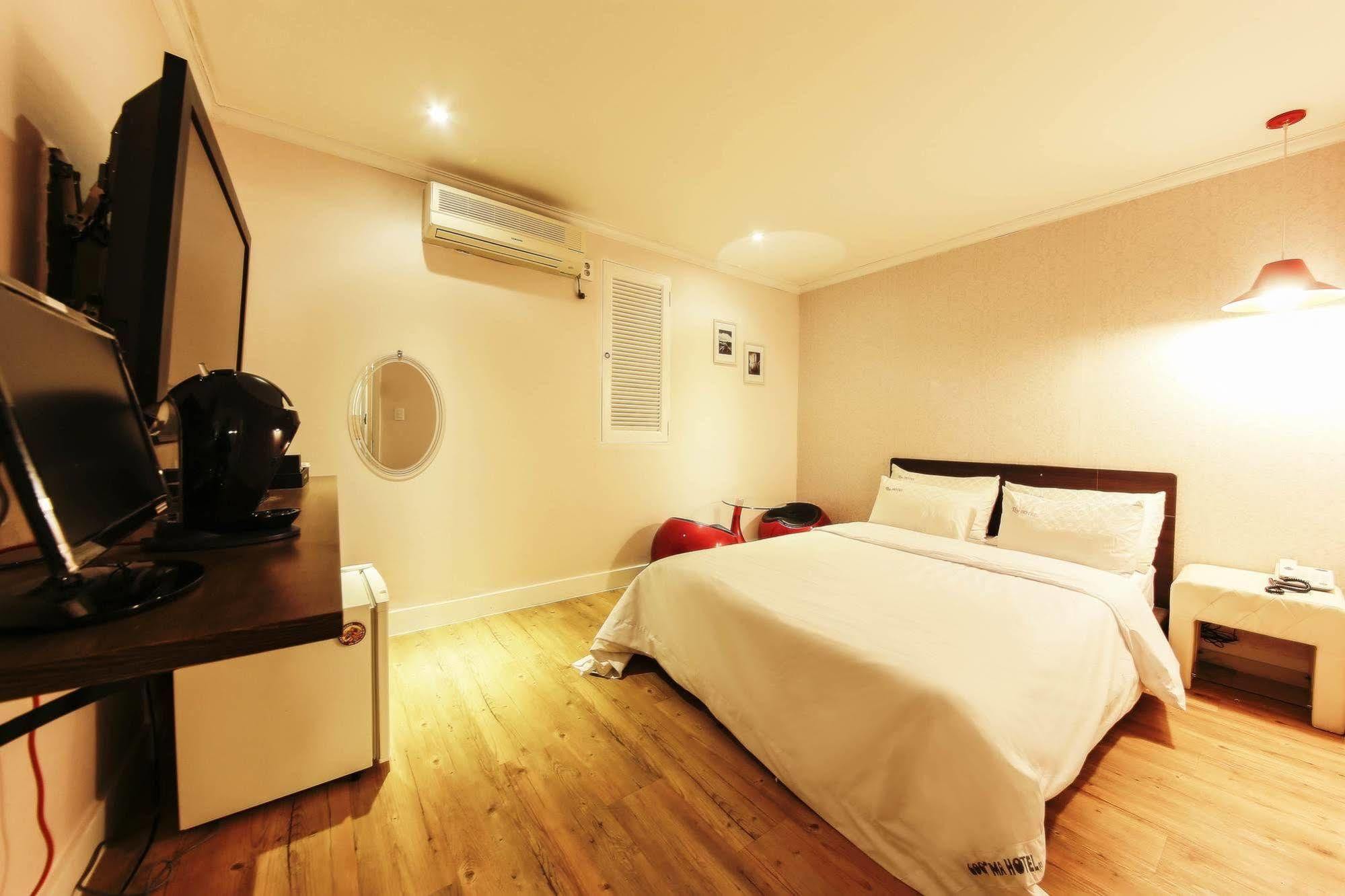 Hotel Goguma Shinchon Σεούλ Εξωτερικό φωτογραφία